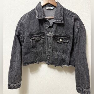 Cropped Black Acid Wash Denim Jacket Raw Hem Designer Style Edgy Chic M/L